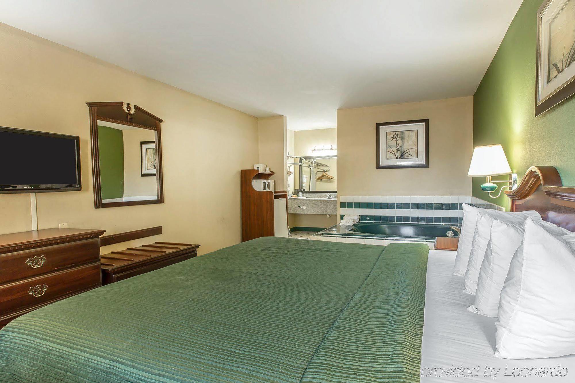 Quality Inn And Suites Μαίηκον Εξωτερικό φωτογραφία