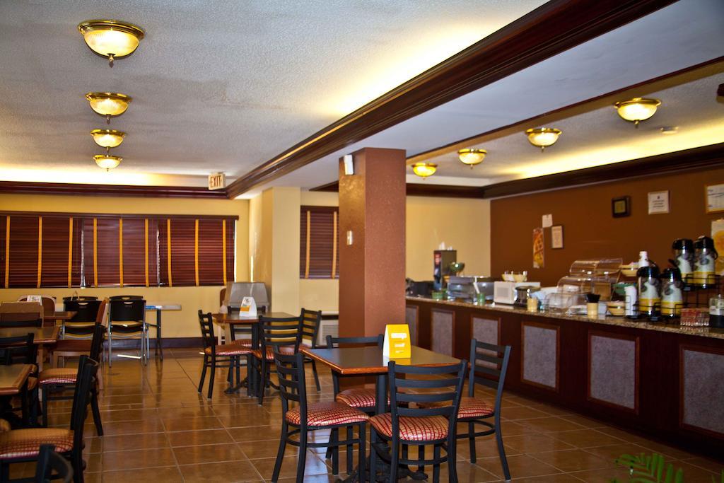 Quality Inn And Suites Μαίηκον Εξωτερικό φωτογραφία